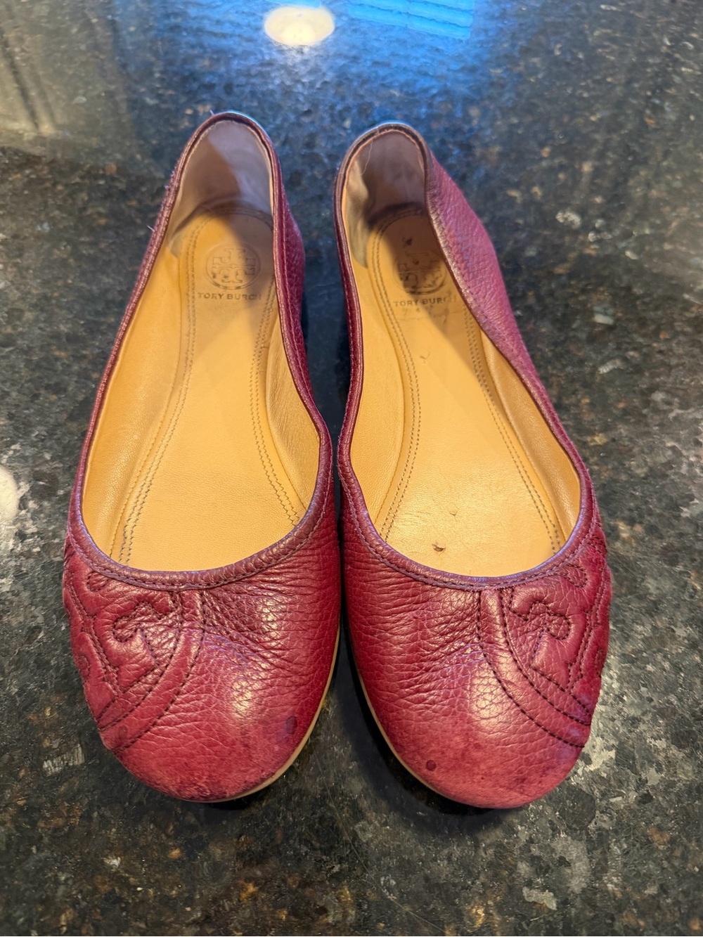 Tory Burch Ruby Ballet Flats Tumbled Leather Cabernet Size 6.5